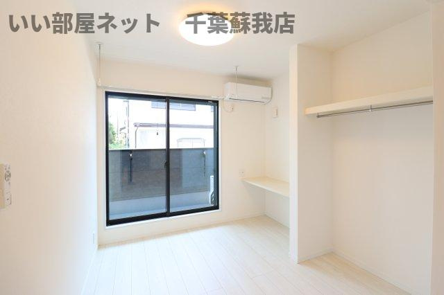 セミカ蘇我の寝室|使い勝手のいい寝室です