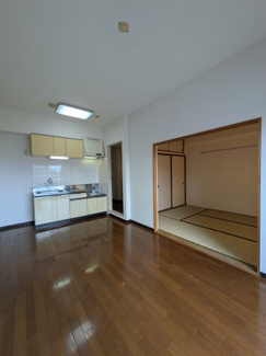 【居間・リビング】 | 角ビル