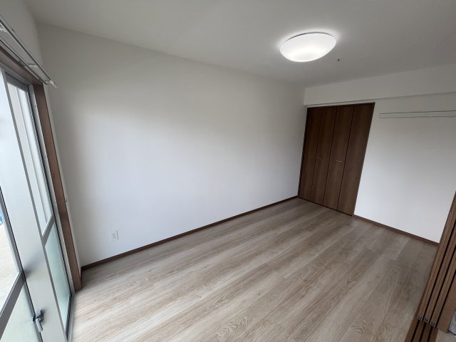 ラフォンテ経塚の洋室