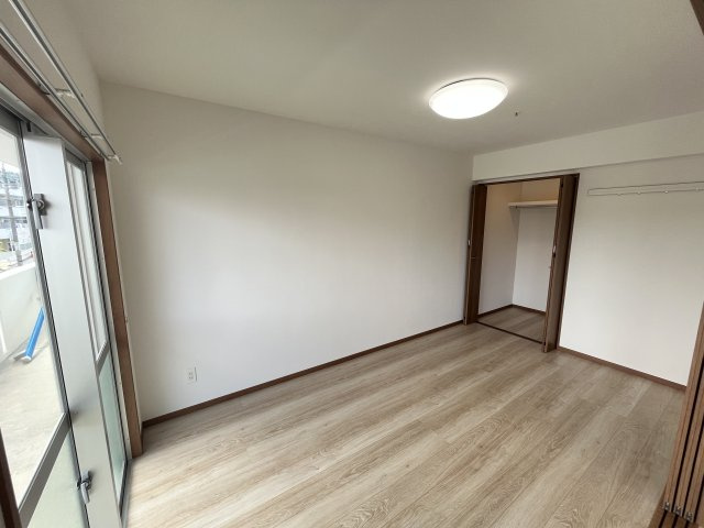 ラフォンテ経塚の洋室