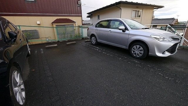ソシア．アネックスＢの駐車場