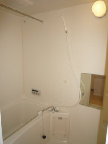 ソシア．アネックスＢの浴室