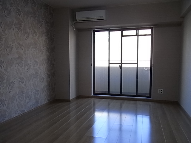 ワコーレ甲南の居間・リビング