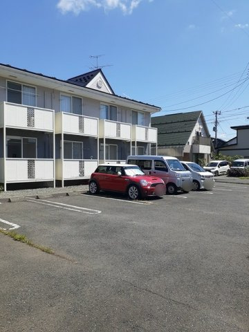 フリージアの駐車場