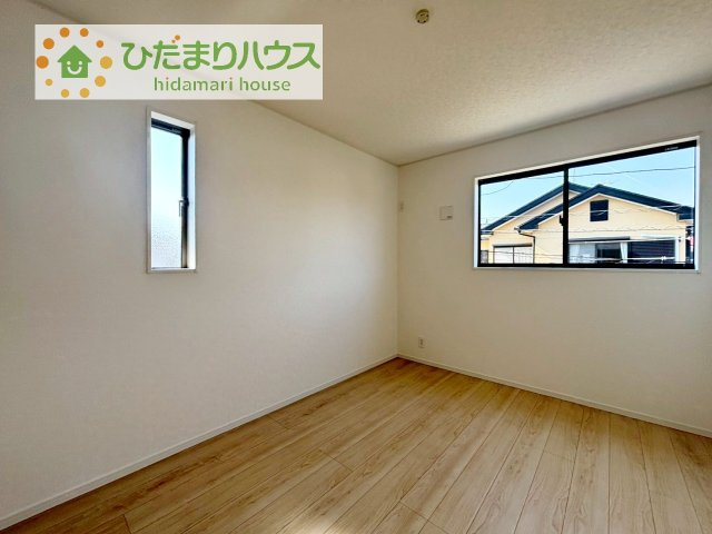 【洋室】 | つくば市高見原第18　新築戸建 | 机にベットを置けば子供部屋の完成です！