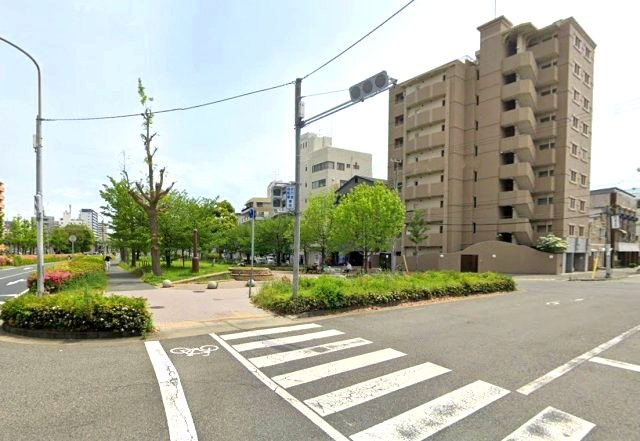 ドルフKOBE公園通りの外観|都心生活を潤す豊かな緑に恵まれたロケーション。
