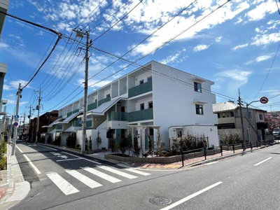 【外観】 | ベルメゾン中村橋サウス | 鉄筋コンクリート造のがっちりとした建物。