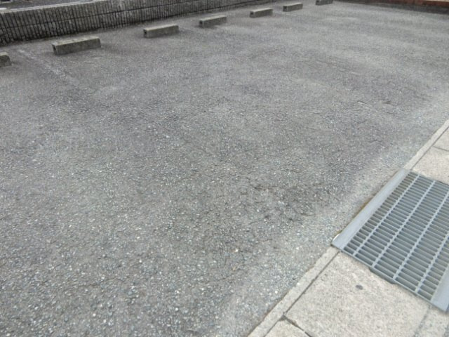 サンライフアイＡの駐車場
