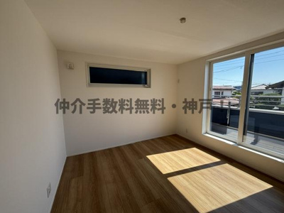 【洋室】 | 神戸市西区福吉台2丁目　新築戸建1号棟　仲介手数料無料！ | きれいな洋室です