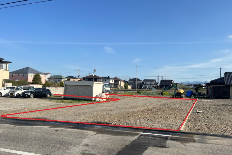 安曇野市三郷温の外観|道路より