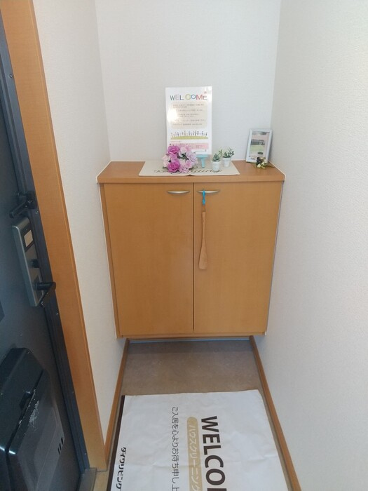 フルーレコートの玄関|玄関・シューズボックス