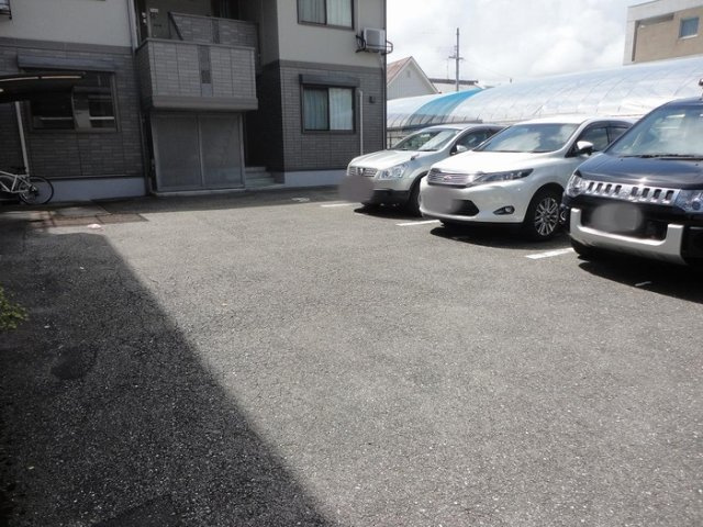 フルーレコートの駐車場|駐車場