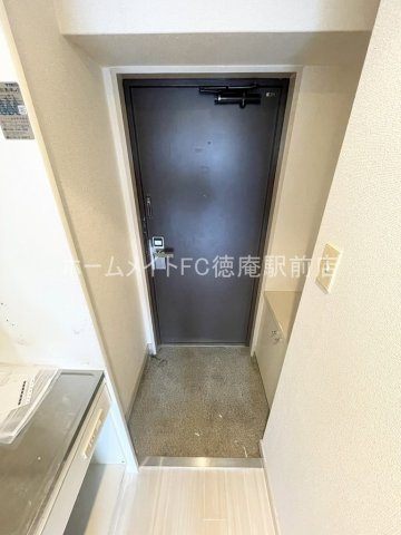 エクセルシオール長田の玄関