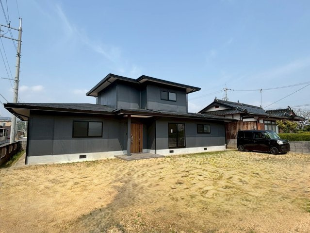 山川の外観