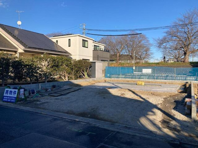 【外観】 | 静岡市葵区西瀬名町 新築一戸建て 1号棟 | 現在建築中の外観画像です。ご内覧は同じメーカーの完成物件へご案内いたしますので、いつでもご相談ください！