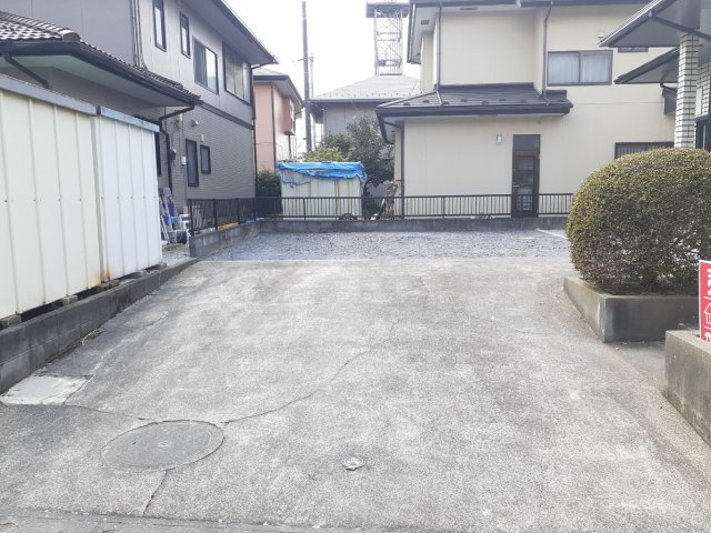 駐車場４台可能な広々としたスペースです。