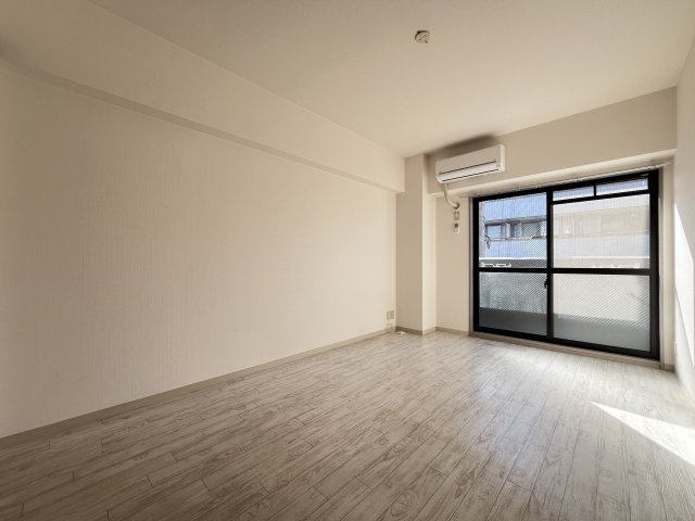 フェニックスの洋室