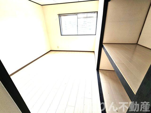 鷹志ハイツの収納|ちょっとした収納スペースも充実しています