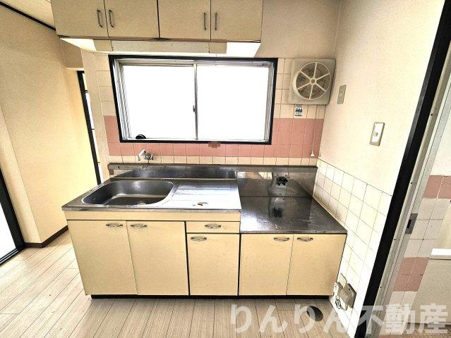 鷹志ハイツのキッチン|きれいなキッチンです