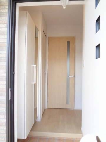 ルシール　名東Ｃの玄関