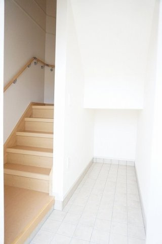 コーポ・サンピアの玄関