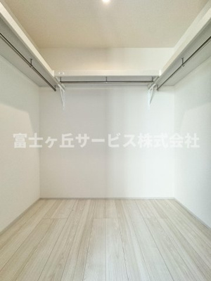 【収納】 | 静岡市葵区瀬名川3丁目 新築一戸建て | 収納豊富なウォークインクローゼット