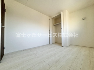 【洋室】 | 静岡市葵区瀬名川3丁目 新築一戸建て | 使いやすい洋室です