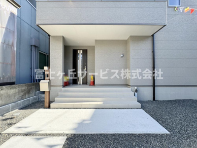【エントランス】 | 静岡市葵区瀬名川3丁目 新築一戸建て | エントランスです
