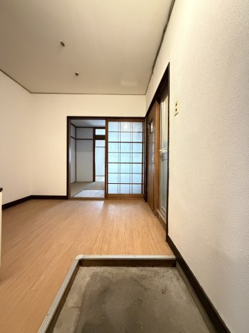 シャトレロジェの玄関
