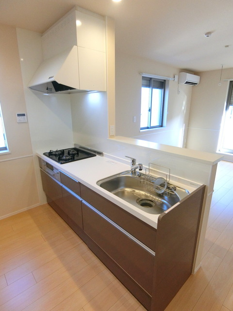 エーデルガーデン小金井のキッチン|★グリル付き３口ガスキッチン★