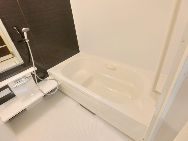 エーデルガーデン小金井の浴室|★広々としたバスルーム★