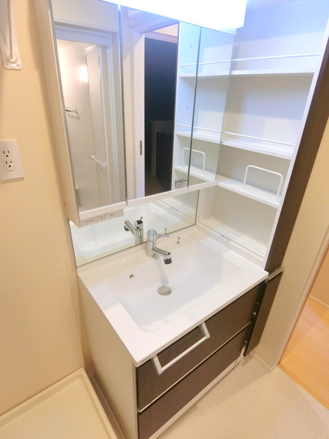 エーデルガーデン小金井の洗面所|★独立洗面台★