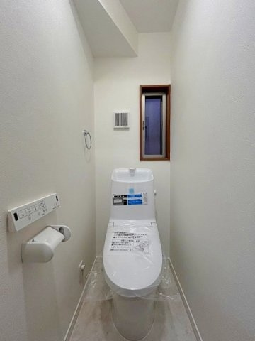 北大樋町のトイレ|温水洗浄便座を標準装備。衛生面に配慮し、使うたびに心地よさを実感いただける快適トイレ。小さなお子さまからご年配の方まで優しく暮らしに寄り添います。
