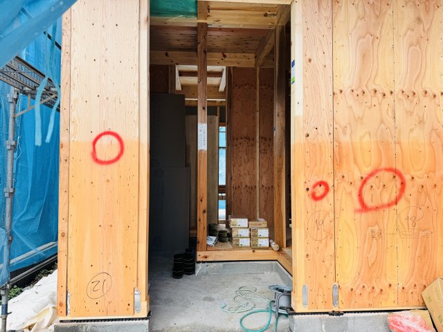 八王子市　弐分方町　新築一戸建て　５期の玄関|～玄関は安心のWロックキーを採用～