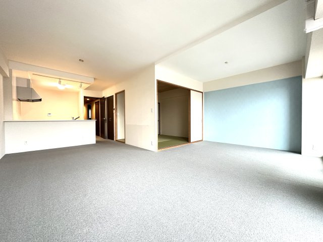 朝霧パーク・ホームズの居間・リビング