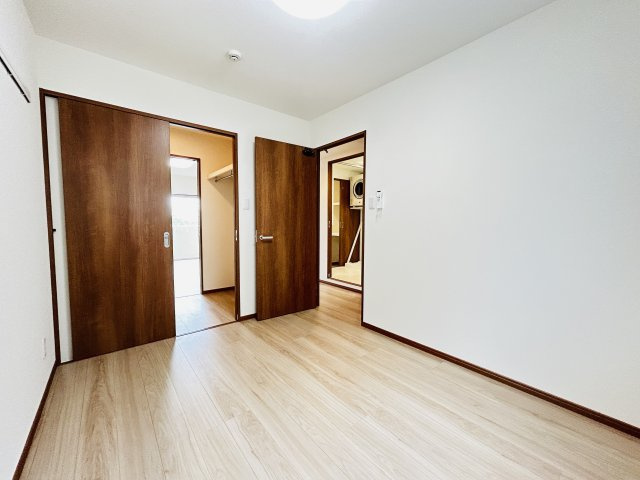 スカーレットの洋室