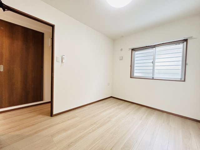 スカーレットの洋室