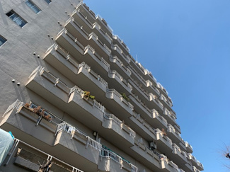 【外観】 | SRC造のがっちりとした建物。