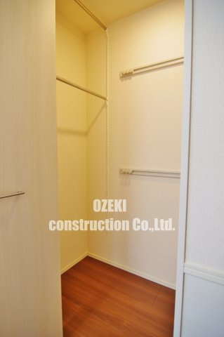 ロイジェントパークスレイクタウンNの収納