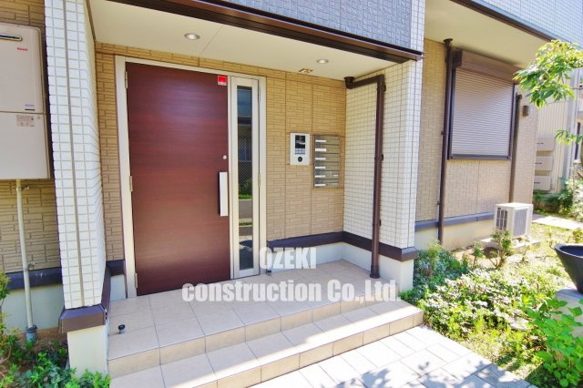 ロイジェントパークスレイクタウンNのエントランス