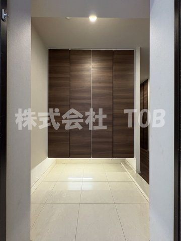 【玄関】 | ライトテラス世田谷砧 | ※クリーニング完了前※