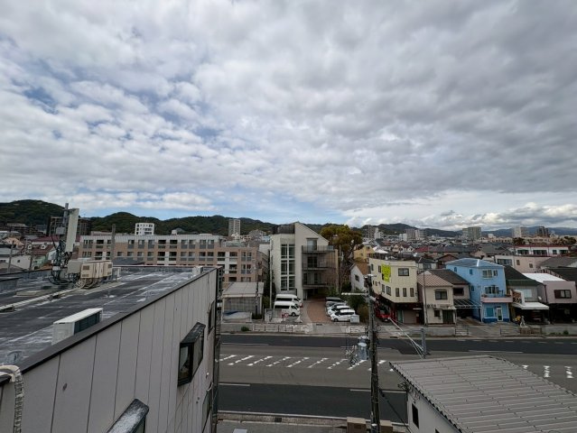 メイクアップハイツ須磨浦2号棟の展望|視界を遮る高層の建物はございません♪