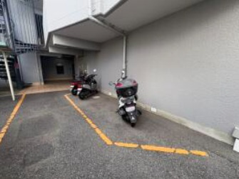 メイクアップハイツ須磨浦2号棟の駐輪場