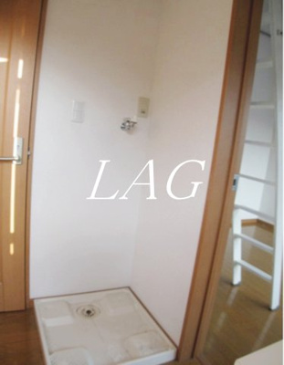 【設備】 | メゾンフラワー和泉 | 室内洗濯機置き場です