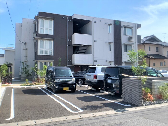 リバーサイドガーデン大門の外観