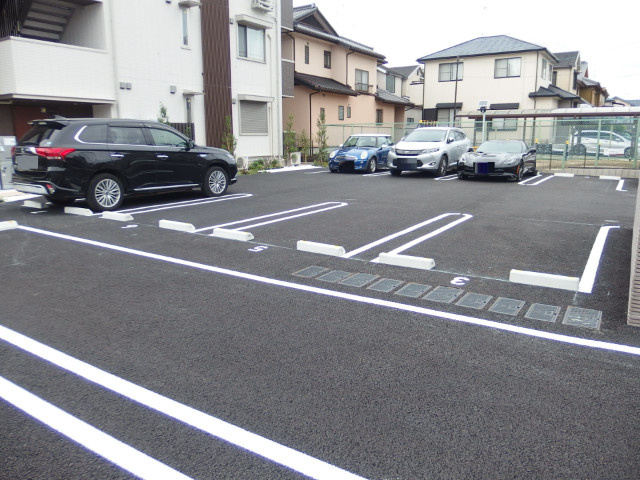 リバーサイドガーデン大門の駐車場