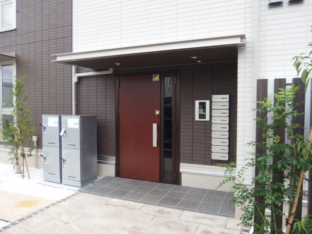 リバーサイドガーデン大門のエントランス