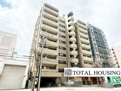 【外観】 | ダイアパレス美術館通 | 落ち着いた佇まいが魅力のマンションで、帰宅するたびにほっとする安らぎが感じられます。高級感と清潔感が漂う外観が、暮らしに彩りを添えてくれる住まいです。