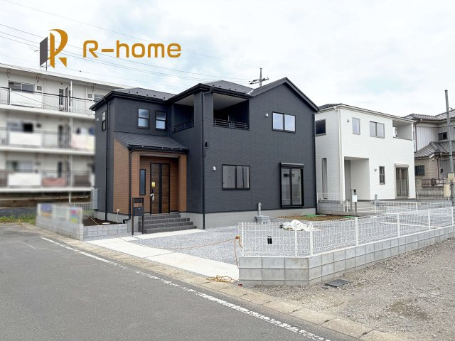 古河市三和　新築戸建て　1号棟の外観|ご予約を頂ければ、『平日』はもちろん『早朝』や『夜間』もご見学可能です♪お気軽にお申し付けください♪