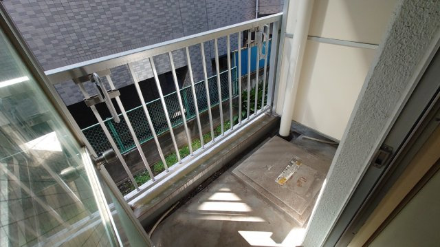 【バルコニー】
